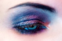 Photo : Sacha Rovinski
Make-up : Griphée
Model : Candice @ Karin
Retouche : Yan Senez
Stylisme : Eva Koegenboeg