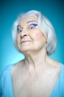 Maquillage : Griphée
Photographe : Pascal Pinson assisté de Jérémie Lortic
Modèles âgées de 80 à 95 ans!
